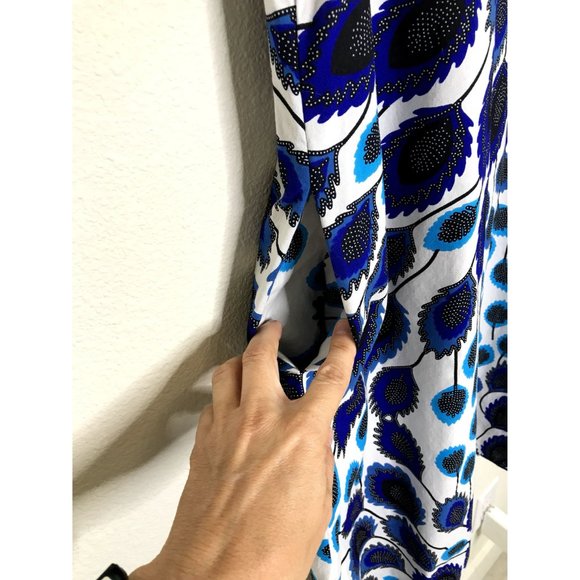 Chic Blue and White Patterned Mini Dress - Picture 9 of 12